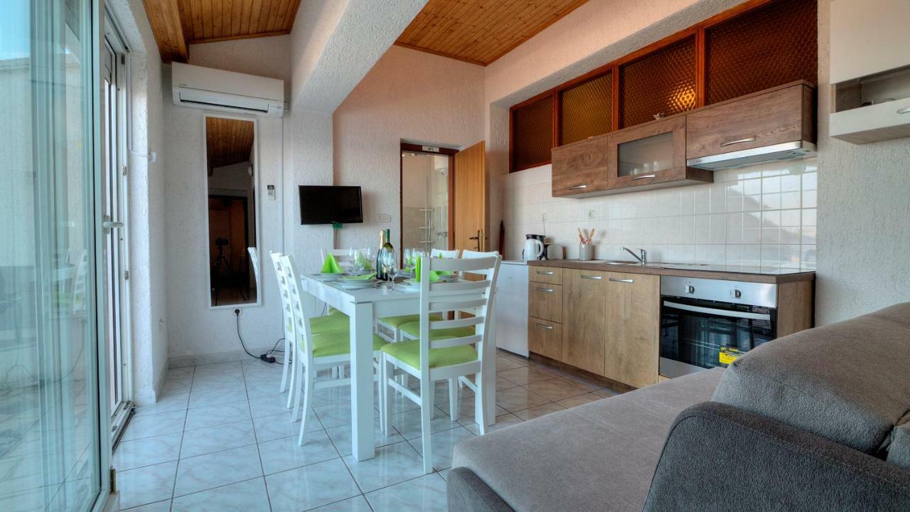 Senj Apartment Bagian luar foto