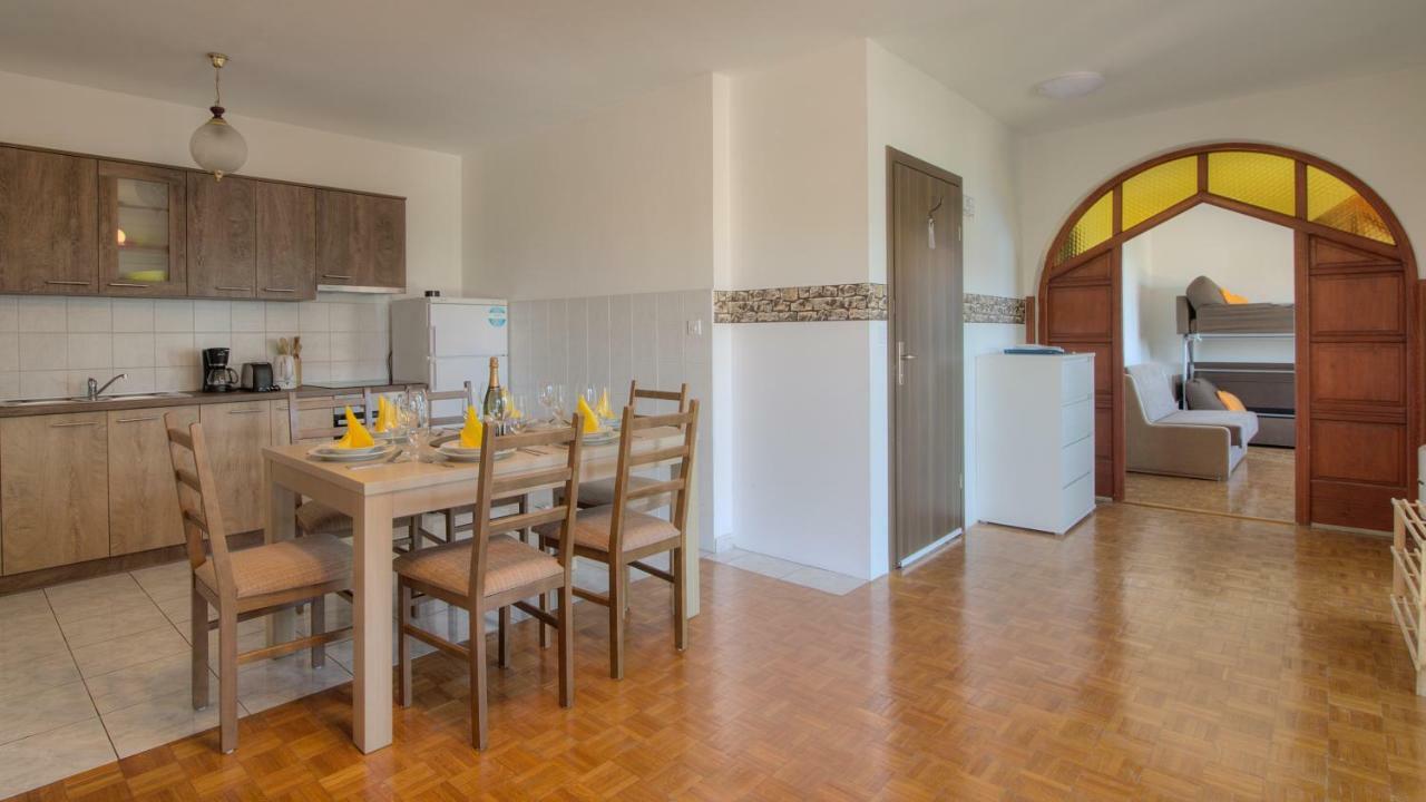 Senj Apartment Bagian luar foto